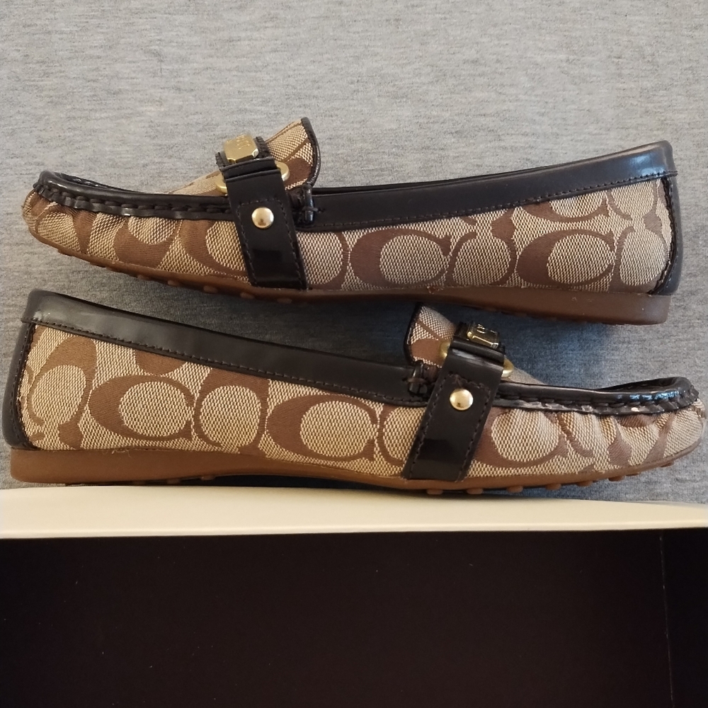 Women's Coach Felisha Signature C Khaki Monogram Loafers Size 8 M - Picture 4 of 14